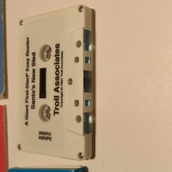Troll Assoc. Authors Christmas Paperback Book Set w/Cassette Tape - Picture 4 of 6